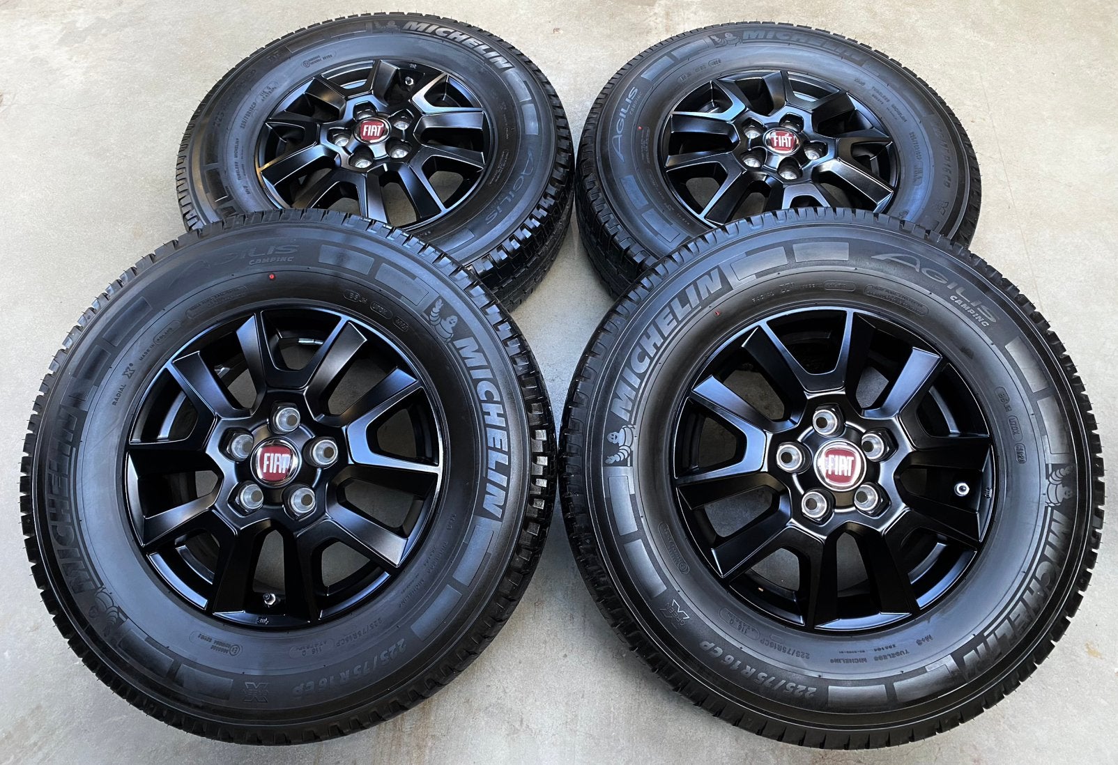 16 Inch Fiat Ducato Velgen Zomerbanden Michelin 225 75 16, Gebruikt, 16 inch, Banden en Velgen, Ophalen of Verzenden