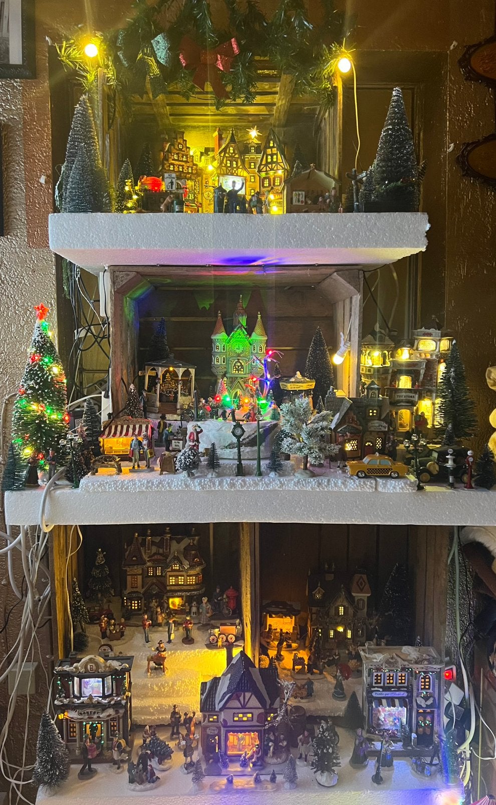 Kerstmis dorp lemax intratuin dickensville, Diversen, Ophalen of Verzenden, Zo goed als nieuw