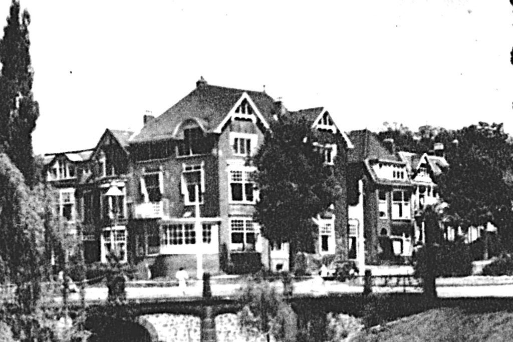 805214	Arnhem	Bothaplein 1957	Gelopen met postzegel, Ophalen of Verzenden, 1940 tot 1960, Gelopen, Gelderland