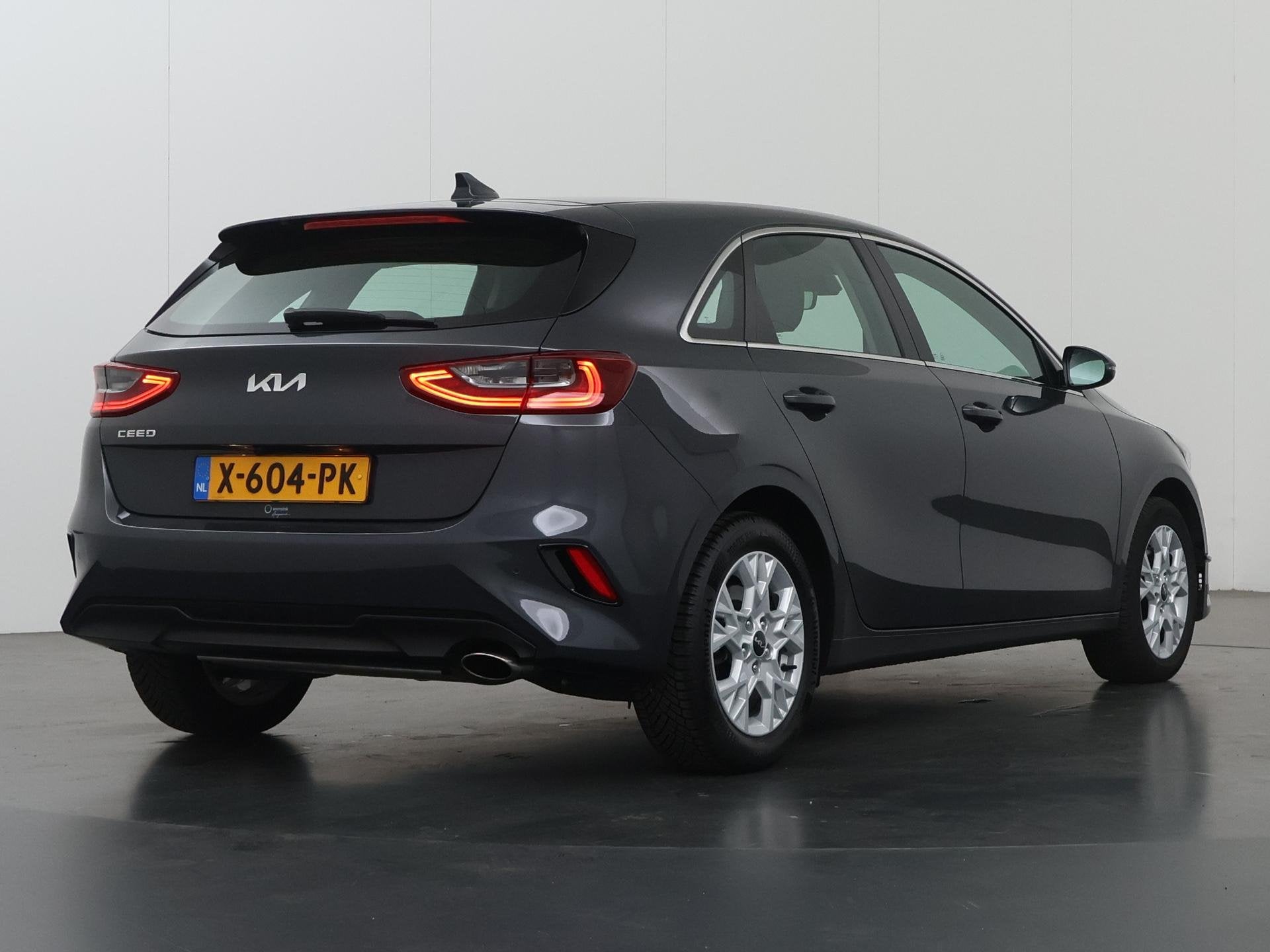 Kia Ceed 1.0 T-GDi DynamicLine | Navigatie | Parkeercamera |, Auto's, Voorwielaandrijving, Stof, Gebruikt, Euro 6