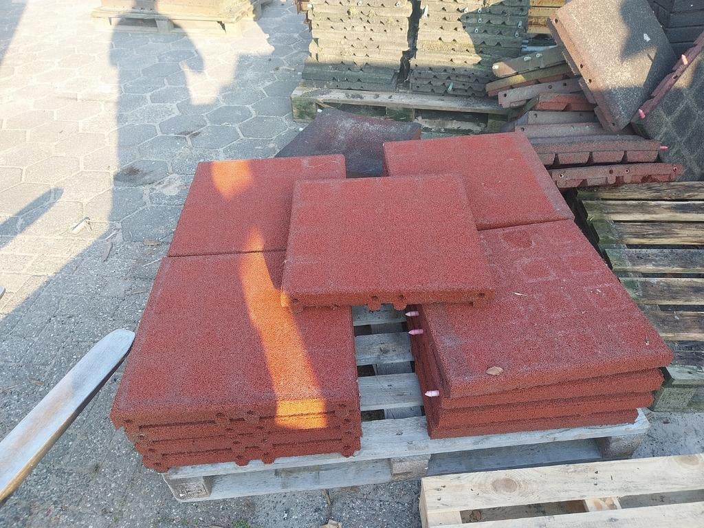 Nieuwe rubber tegels 50x50x6,5 cm - 13stuks, Ophalen, Rubber, Nieuw, 5 tot 10 m²
