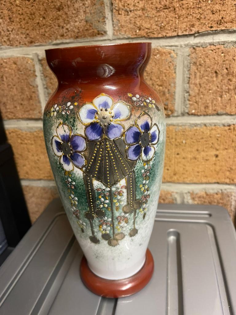 Antieke Japanse Satsuma Vaas met Bloemenmotief, Ophalen of Verzenden