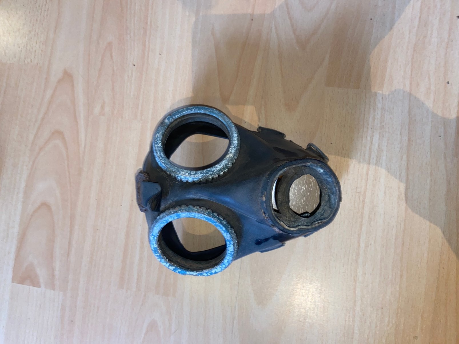 WW2 bodemvondst Duitse gasmaskers, Ophalen of Verzenden, Duitsland, Hulzen of Bodemvondsten
