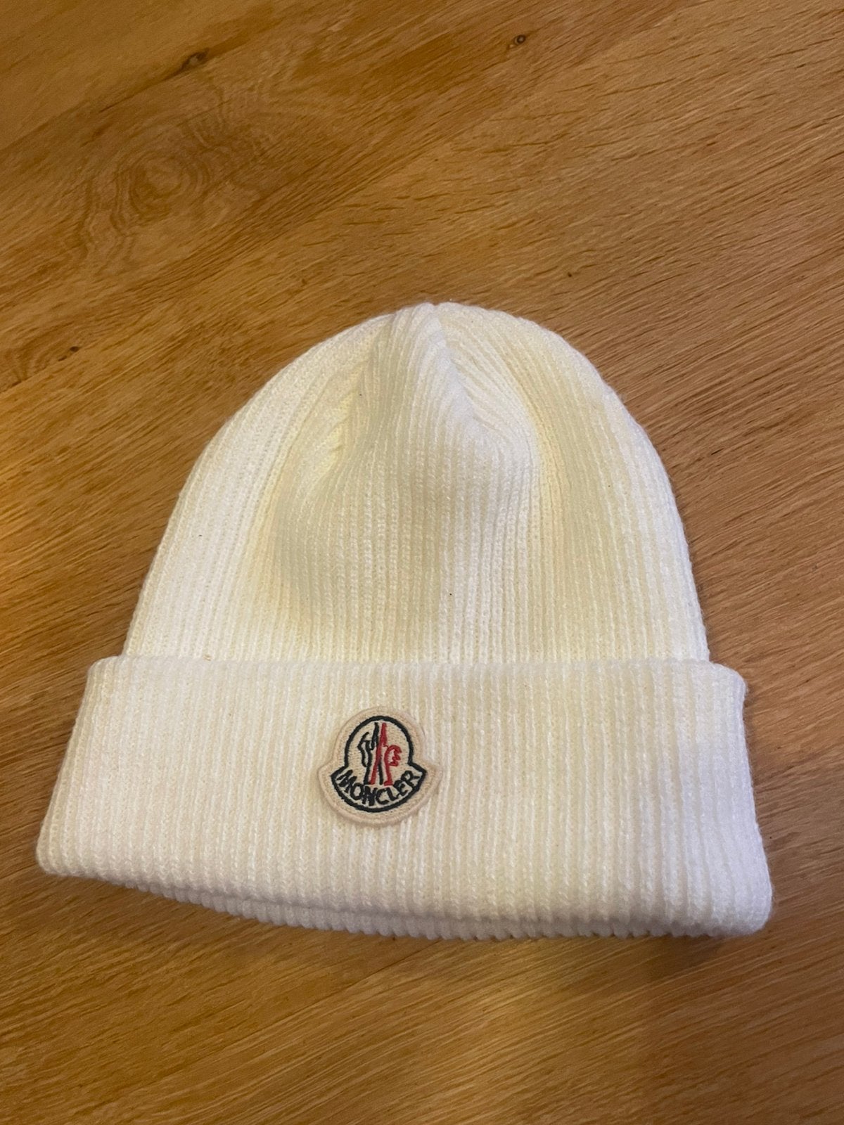 Moncler muts, Verzenden, Zo goed als nieuw, Overige maten, Muts