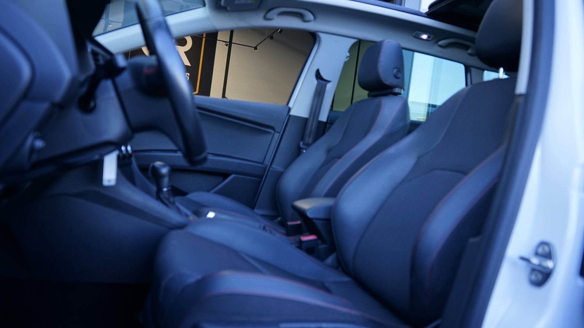 Seat Leon ST 1.8 TSI FR 180 Pk DSG-CLIMA-CRUISE-NAVI-PANORAM, Auto's, Gebruikt, Zwart, 4 cilinders, Leon