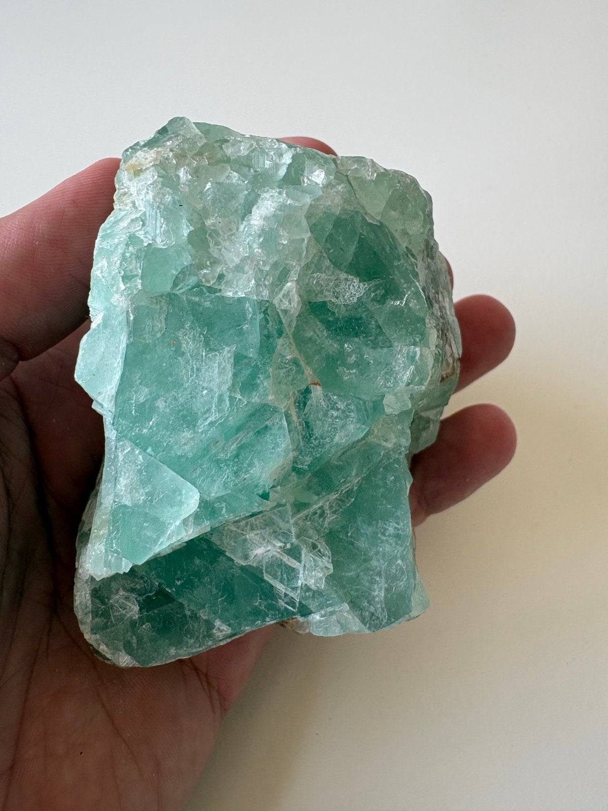 Prachtige ruwe groene fluoriet steen - Mineraal, Ophalen of Verzenden, Mineraal