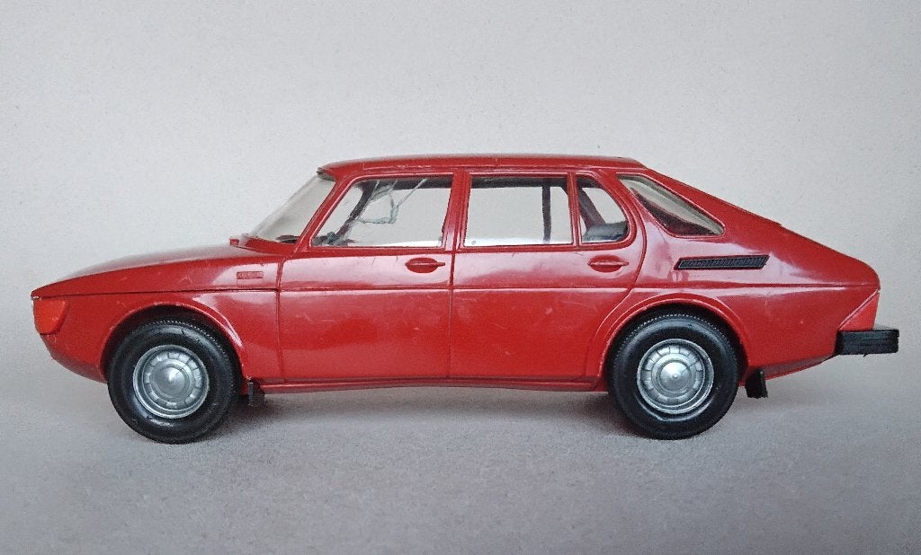 Stahlberg Saab 900 plastic auto schaalmodel 1/20 Finland, Ophalen of Verzenden, Gebruikt, Auto, Overige merken