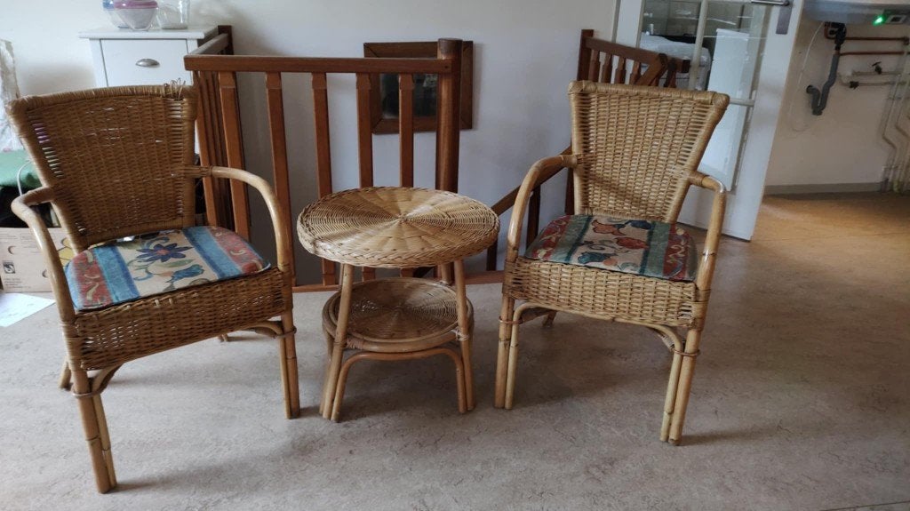 Leuke set met 2 rieten stoeltjes en 1 rieten tafeltje., Ophalen, Gebruikt, Overige materialen, Mediterraans