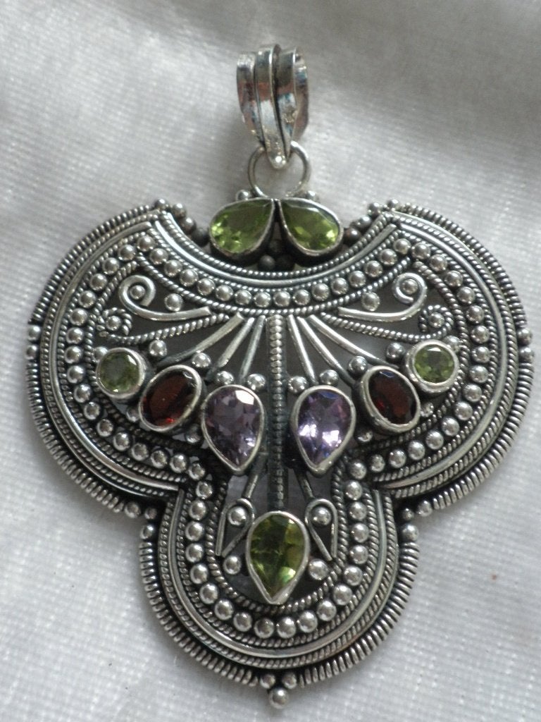Prachtige Aparte Grote Sierlijke Hanger met Diverse edelste, Verzenden, Zilver, Hanger, Met edelsteen