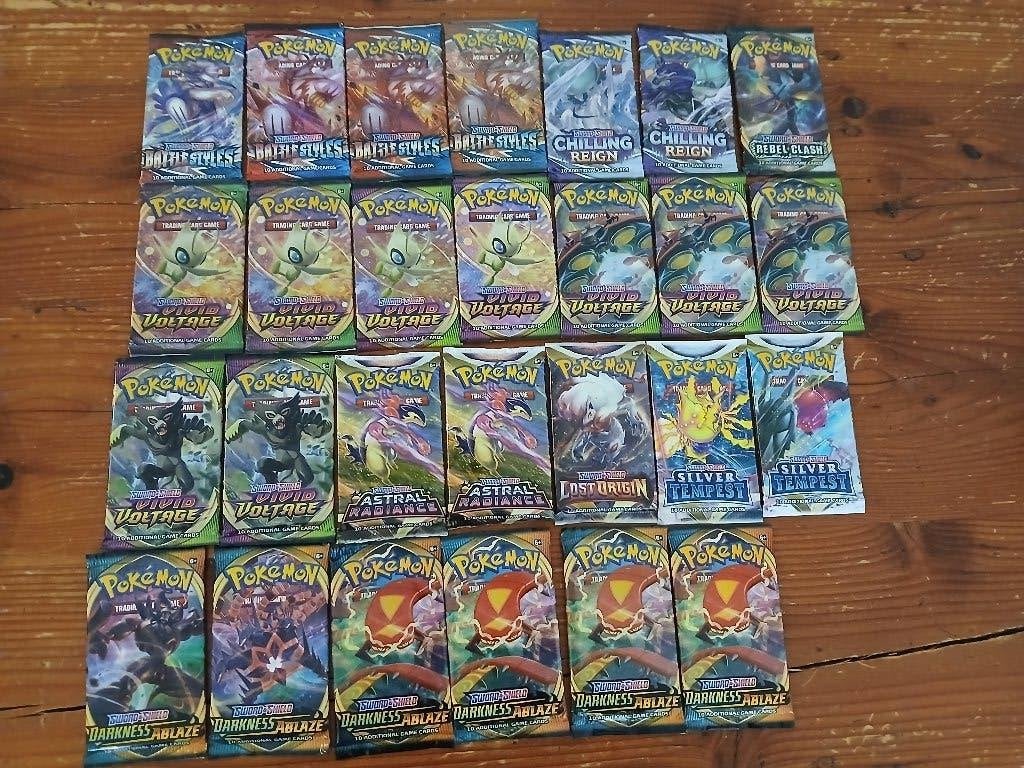 27 Pokemon Sword and Shield booster packs, Hobby en Vrije tijd, Verzamelkaartspellen | Pokémon, Ophalen of Verzenden, Nieuw, Booster