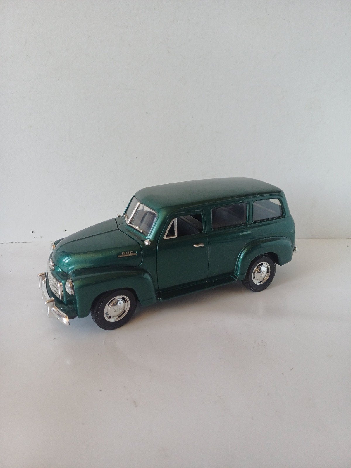 mira Spain GMC 1:18, Ophalen of Verzenden, Zo goed als nieuw