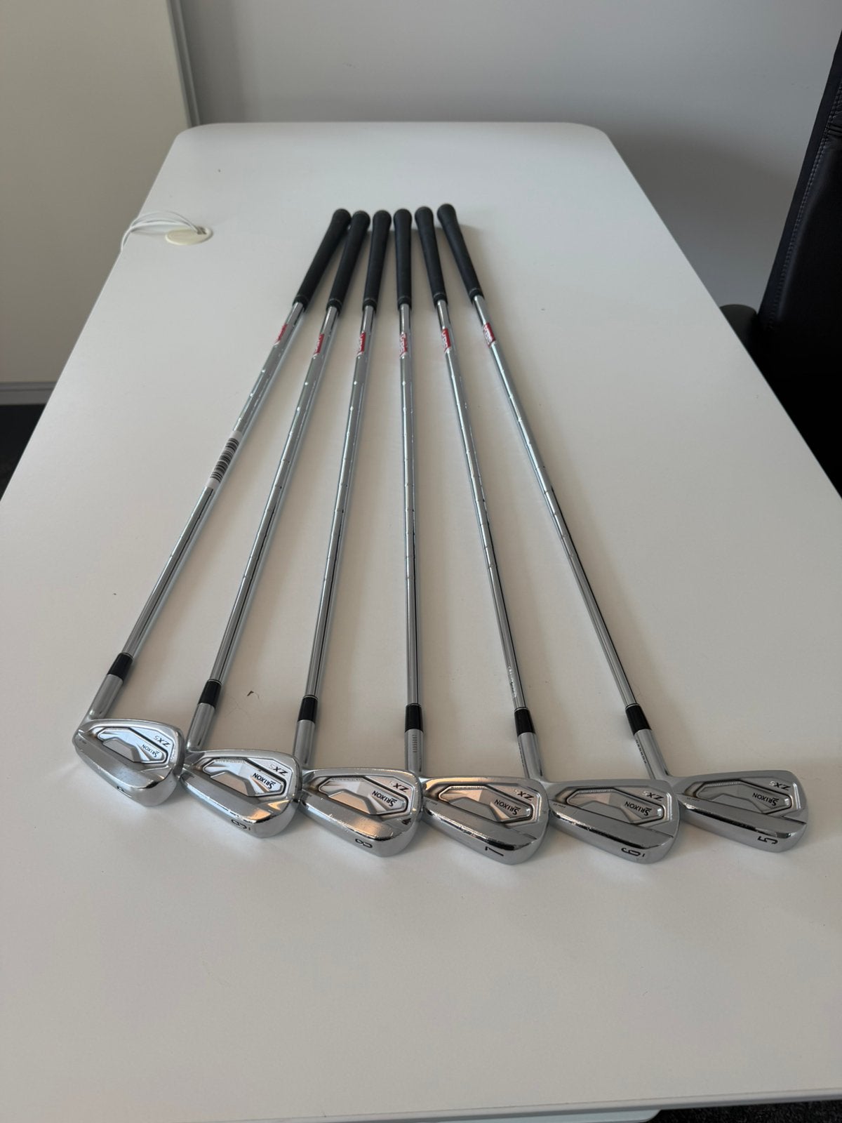 Srixon ZX5 ijzerset - Testen ok! - Topstaat! S flex, Sport en Fitness, Set, -, -, Ophalen of Verzenden