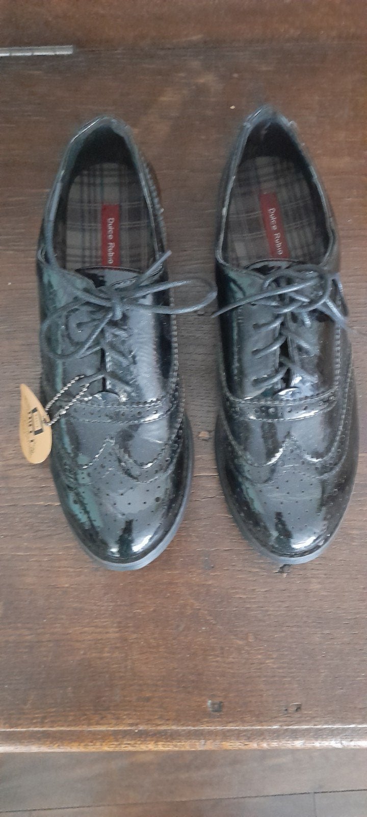 Klassieke nieuwe zwarte lakbrogues met gaatjes goede pasvorm, Ophalen of Verzenden, Nieuw, Zwart