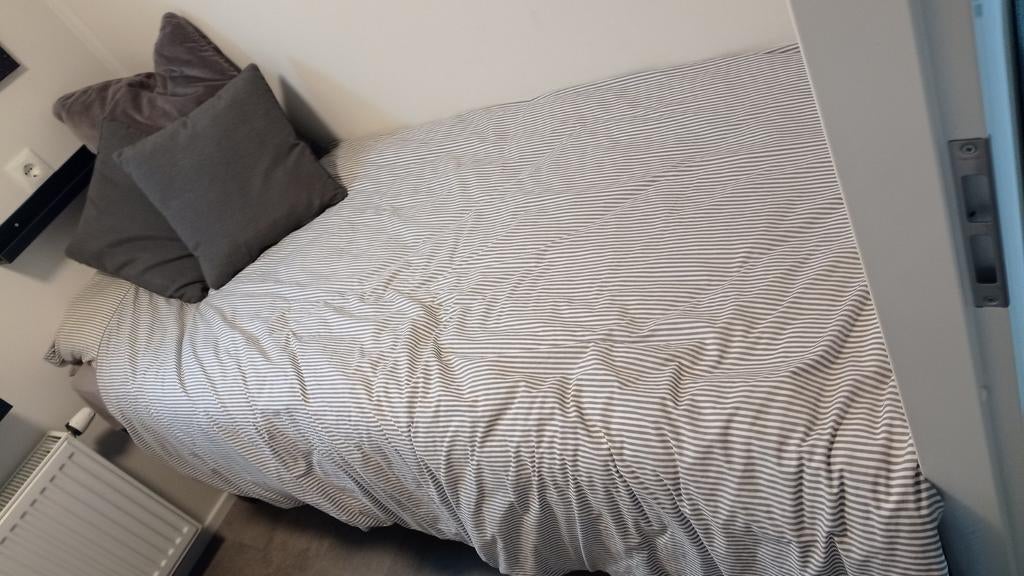 Bed 80 x 200 cm, hotelbedkwaliteit inclusief matras en hoes, Ophalen