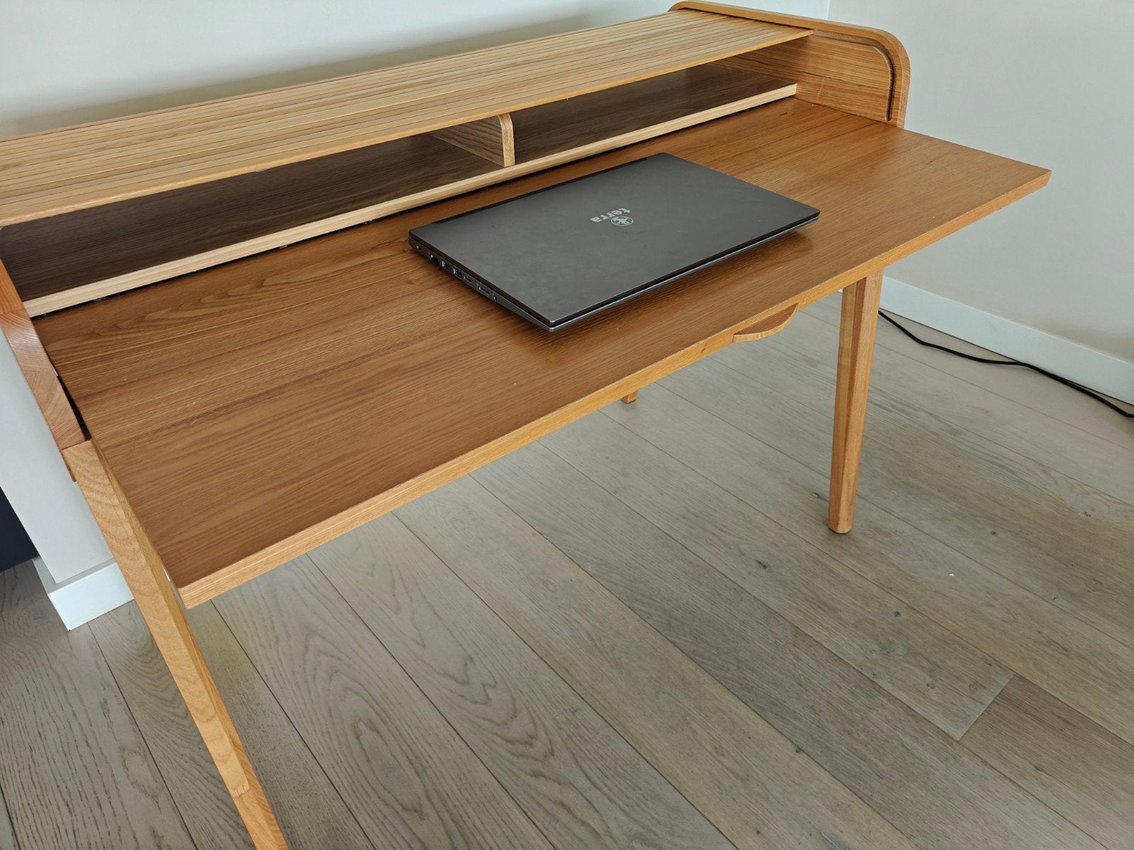 Design bureau Zuiver Barbier., Huis en Inrichting, Ophalen, 110 cm, Hout, Zo goed als nieuw