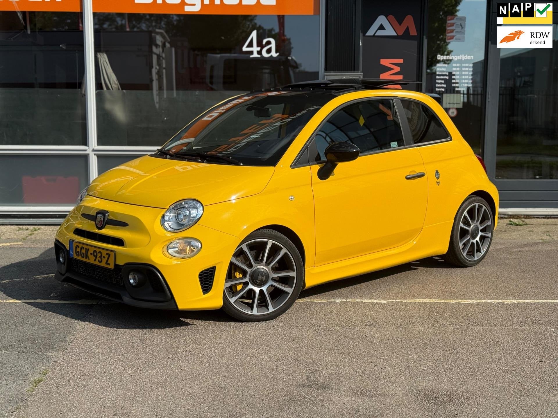 Fiat 500 1.4 T-Jet Abarth Competizione 70th Anniversary, Auto's, Fiat, Voorwielaandrijving, 15 km/l, Gebruikt, Euro 6