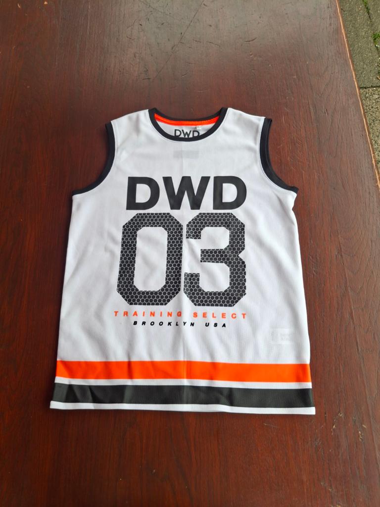 DWD trainingsshirt 145/152 – wit/zwart/oranje, Gebruikt, Sport- of Zwemkleding, Ophalen of Verzenden, Jongen
