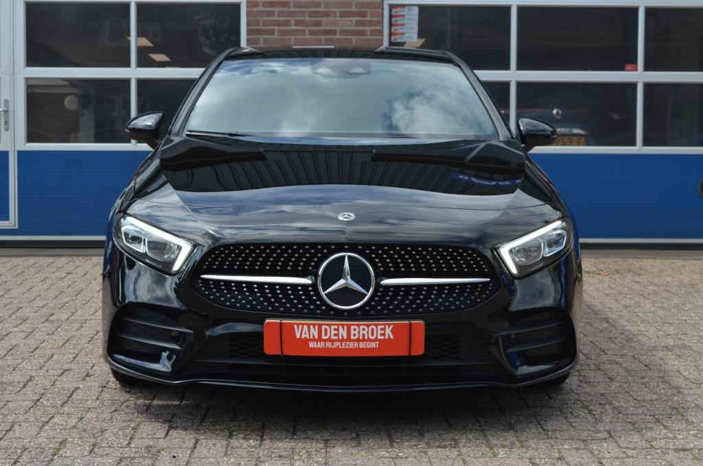 Mercedes-Benz A-Klasse 180 Solution AMG | AUT - CAMERA - NAV, Automaat, 136 pk, Gebruikt, 4 cilinders