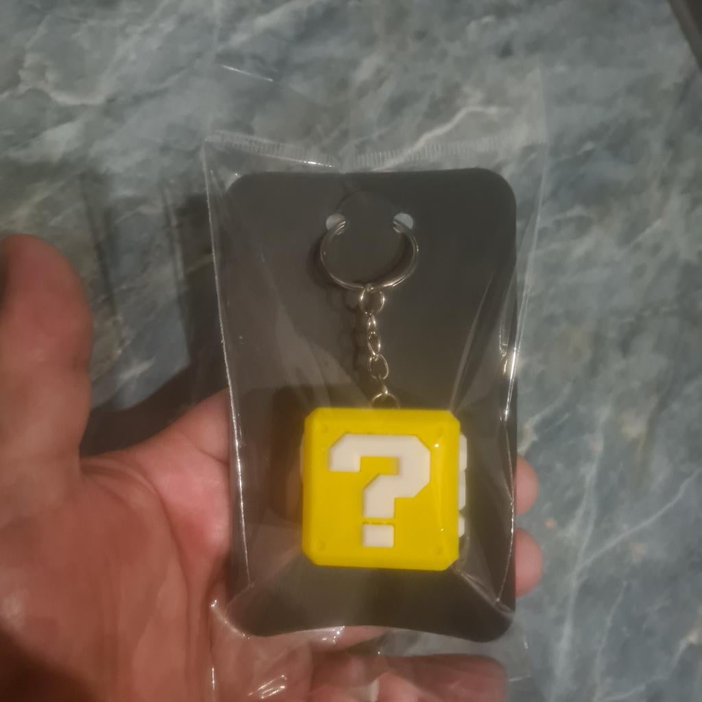 Super Mario Question Block Sleutelhanger, Ophalen of Verzenden, Nieuw, Knuffel of Figuurtje