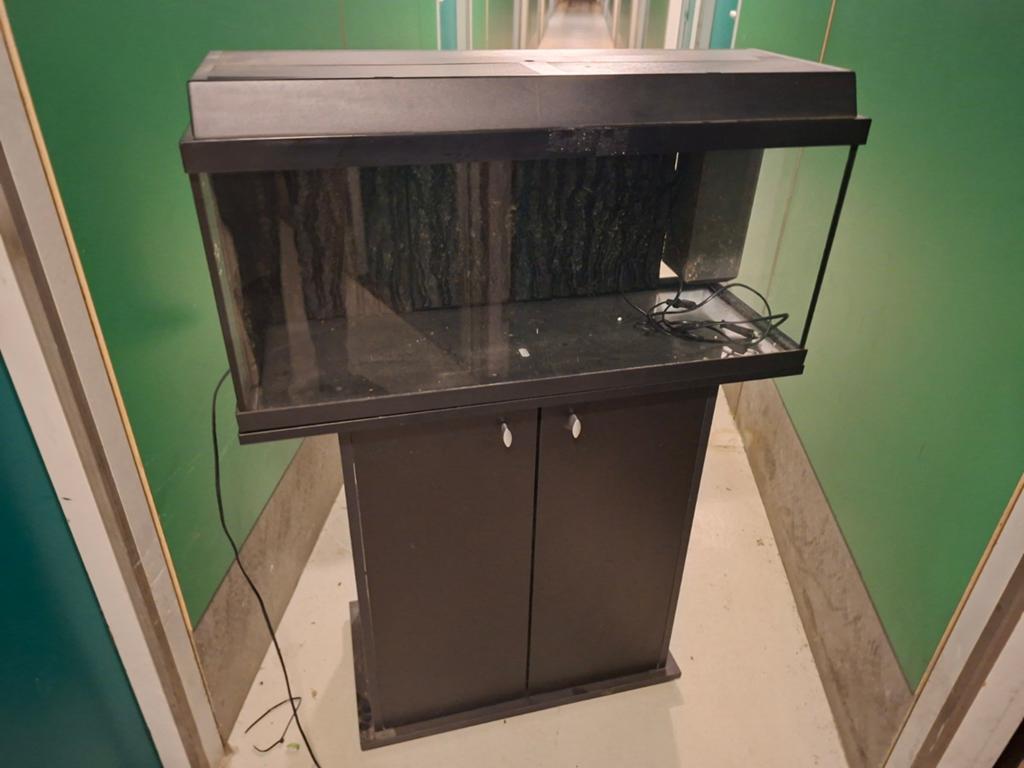 Aquarium Juwel met meubel., Dieren en Toebehoren, Vissen | Aquaria en Toebehoren, Ophalen, Leeg aquarium