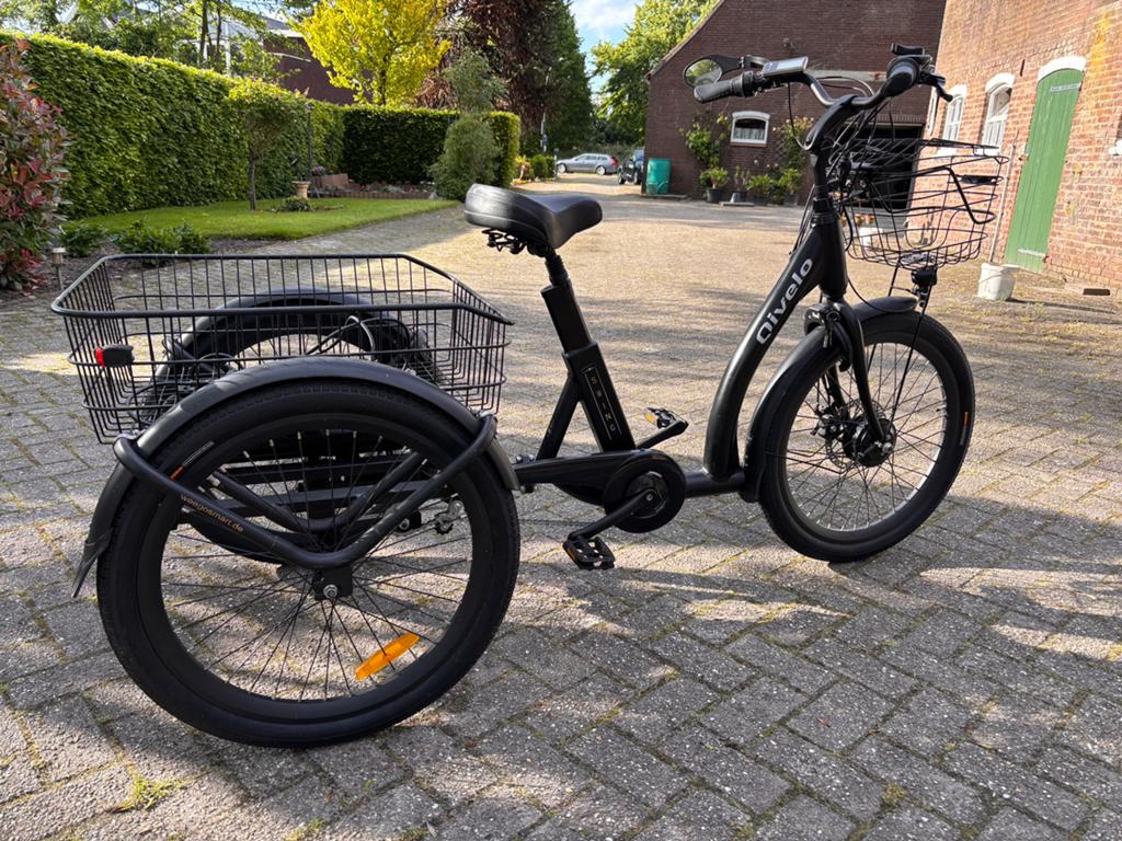 Qivelo Swing Compact Elektrische driewieler, Fietsen en Brommers, Fietsen | Driewielers, Ophalen, Zo goed als nieuw, Verstelbare zitting