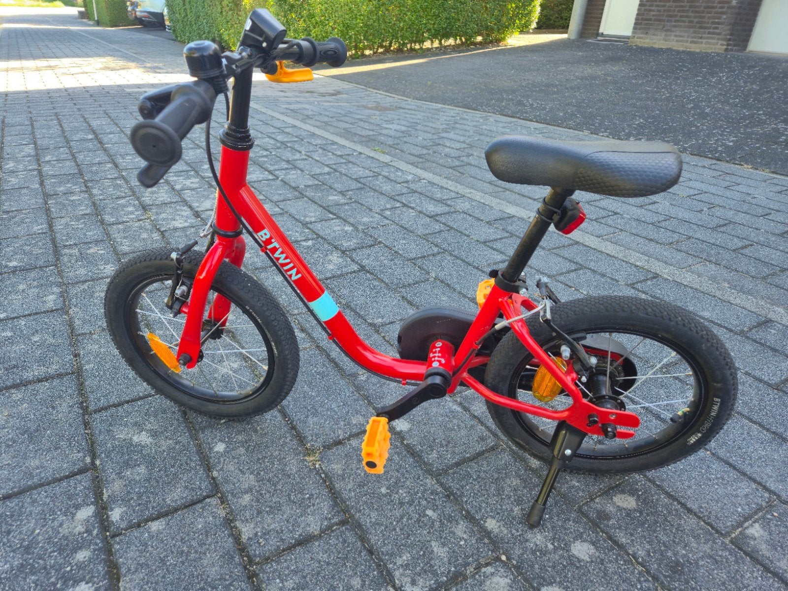 BTWIN 2-in-1 Kinderfiets/Loopfiets DISCOVER 500 14 inch rood, Fietsen en Brommers, Ophalen, Zijwieltjes, Velgrem, BTWIN