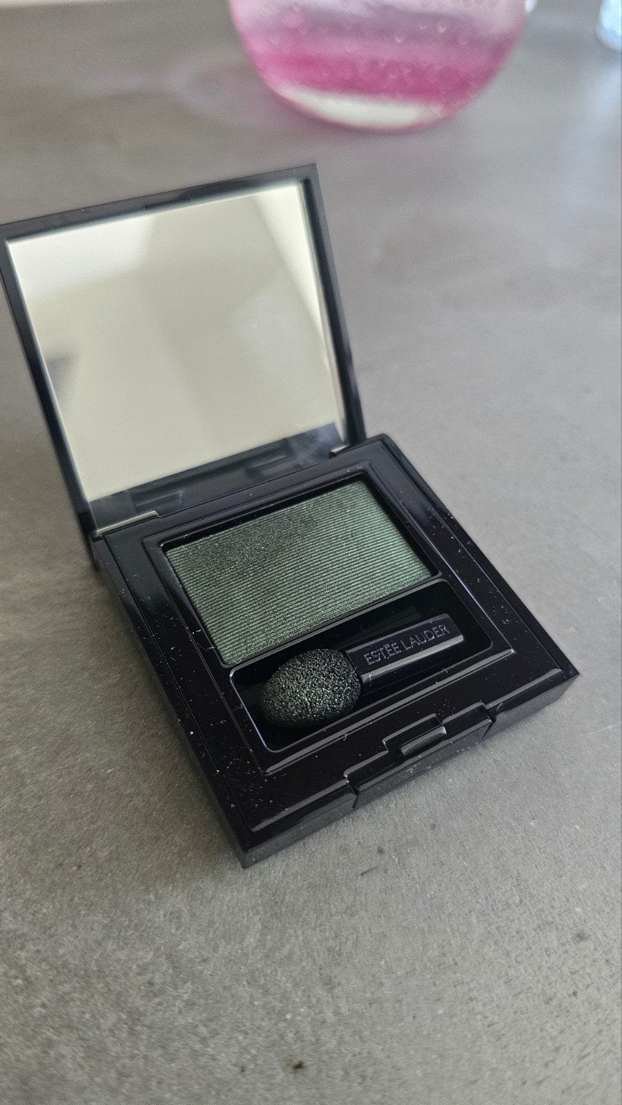 Estée Lauder Pure Color Envy Emerald Envy Oogschaduw, Sieraden, Tassen en Uiterlijk, Uiterlijk | Cosmetica en Make-up, Ophalen