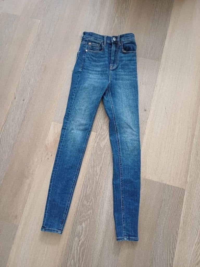 3x Stradivarius skinny jeans, maat 32, NIEUWstaat!!! 3=€15,-, Kleding | Dames, Ophalen of Verzenden, Zo goed als nieuw, Blauw