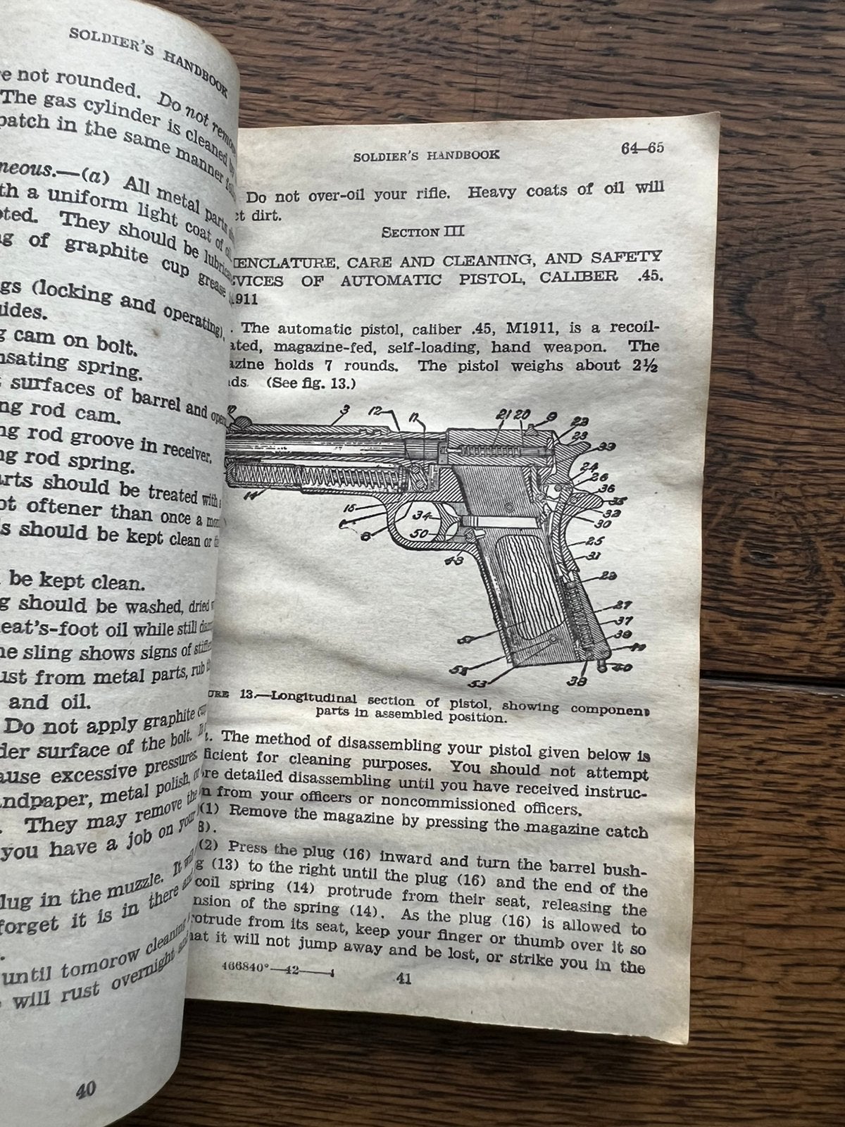 WO2 Amerikaans M1 garand handboek wapens uitrusting op naam, Amerika, Verzenden, Boek of Tijdschrift