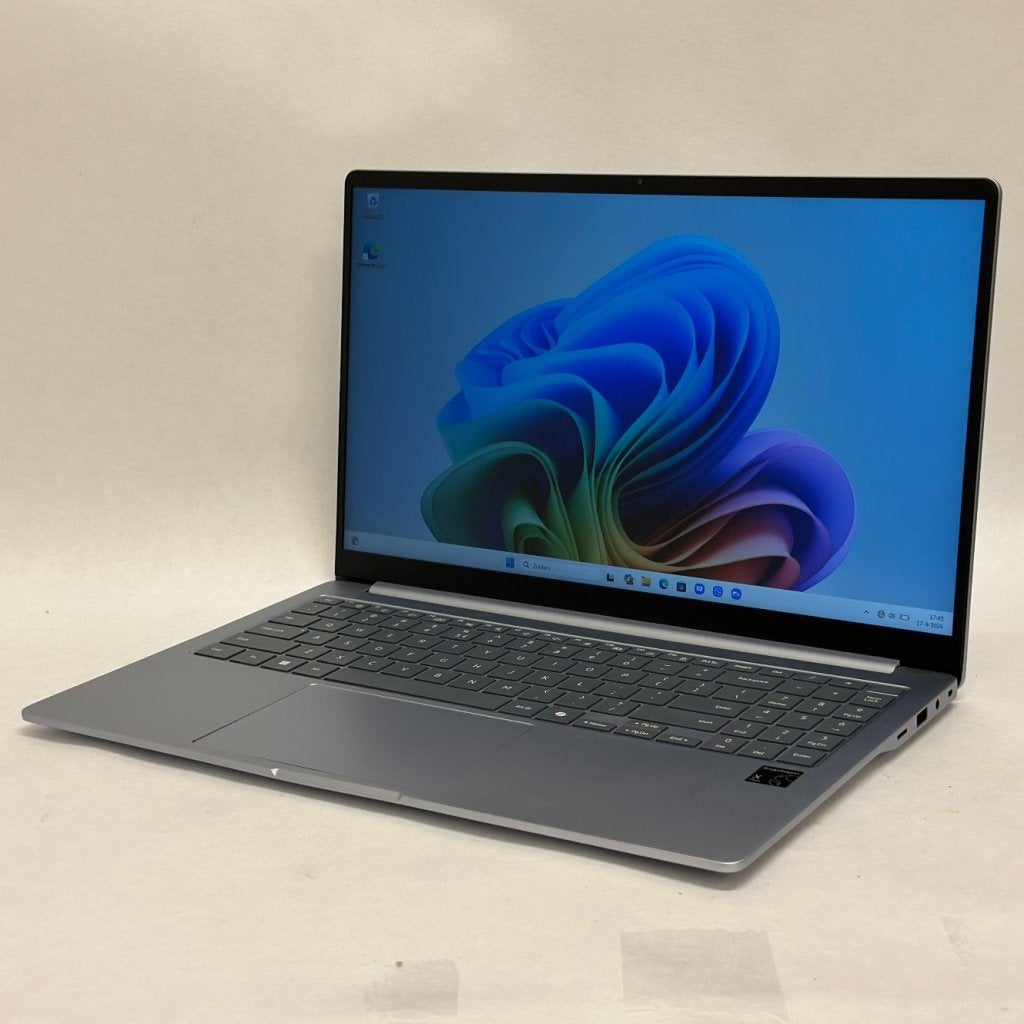 Samsung Galaxy Book4 Edge NP750XQA, Samsung, Zo goed als nieuw, Support@Samsung.com, 129, Samsung-ro, Yeongtong-gu
Suwon-si, Gyeonggi-do 16677
South Korea