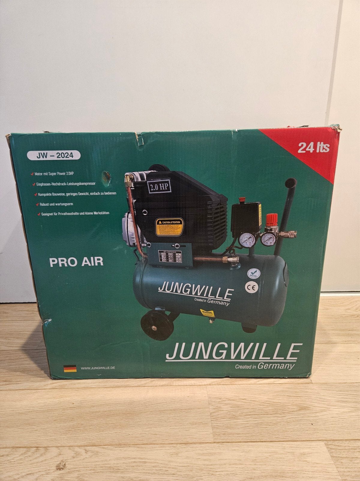 JUNGWILLE JW-2024 Luchtcompressor 24L - Nieuw in doos, Doe-het-zelf en Verbouw, Ophalen, 6 tot 10 bar, Nieuw, Minder dan 200 liter/min