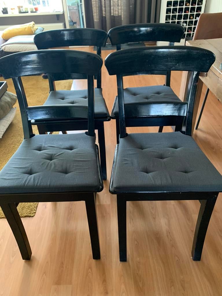 4 zwarte stevige bistrostoelen, Huis en Inrichting, Stoelen, Ophalen of Verzenden, Zo goed als nieuw, Zwart
