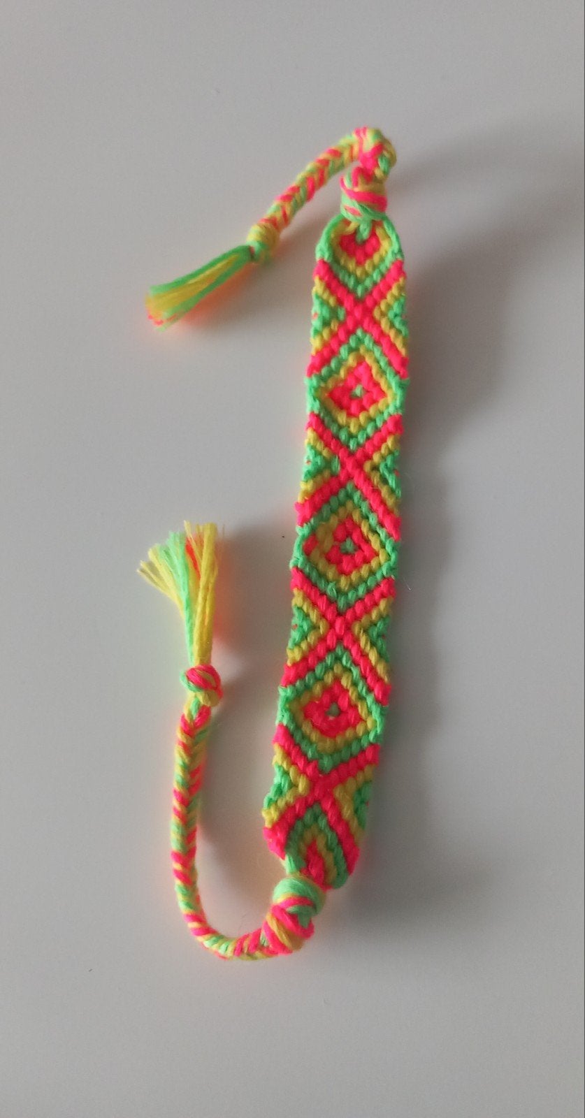 Handgemaakte Vriendschapsarmband Neon Kleuren, Ophalen of Verzenden, Nieuw, Overige kleuren, Overige materialen