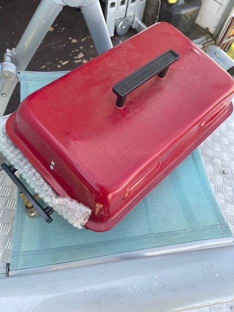 Nieuwe gas barbecue, Ophalen, Nieuw