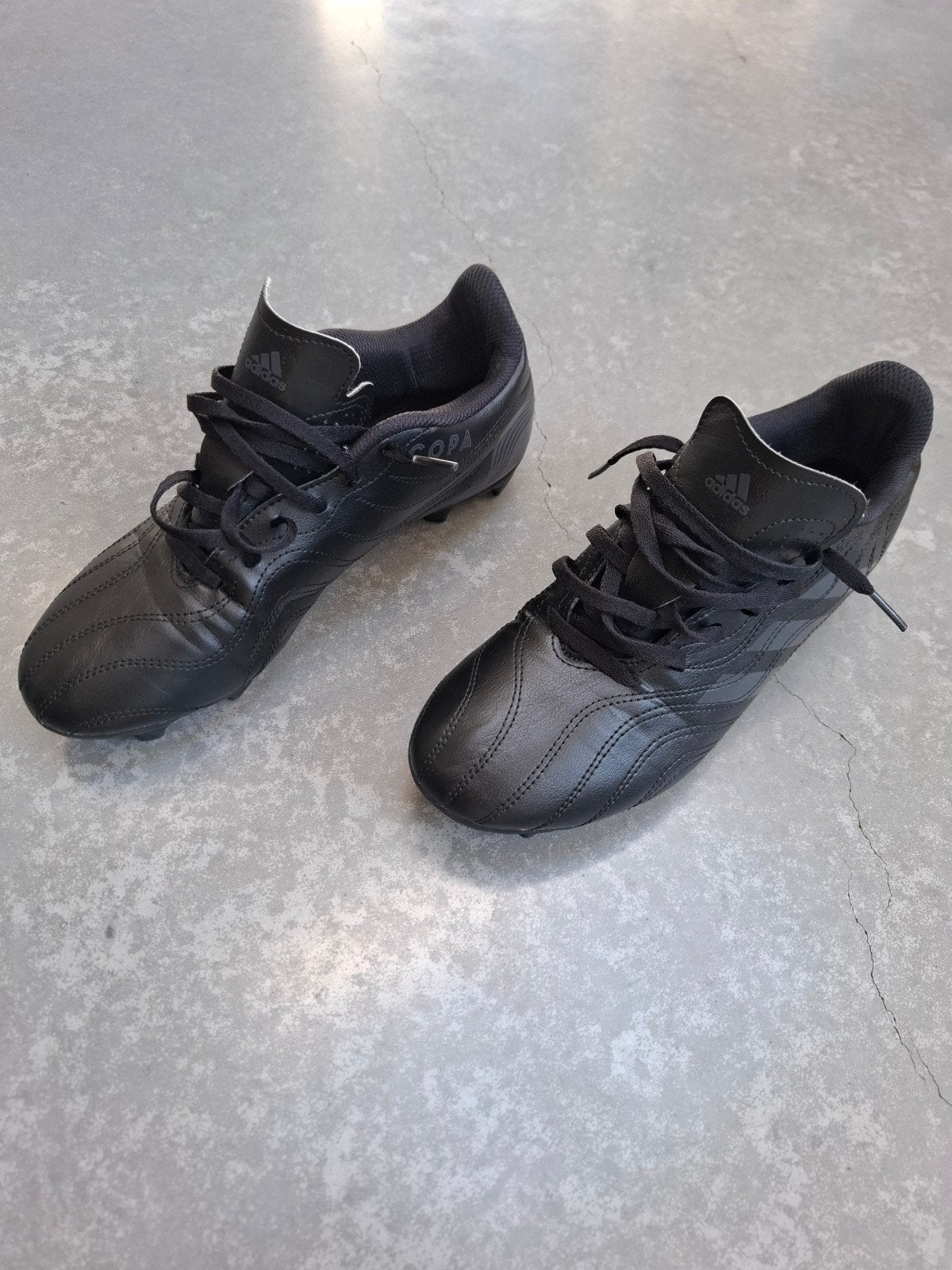 Adidas Copa Voetbalschoenen Zwart - Maat 41.5, Maat XS of kleiner, Ophalen of Verzenden, Zo goed als nieuw, Schoenen