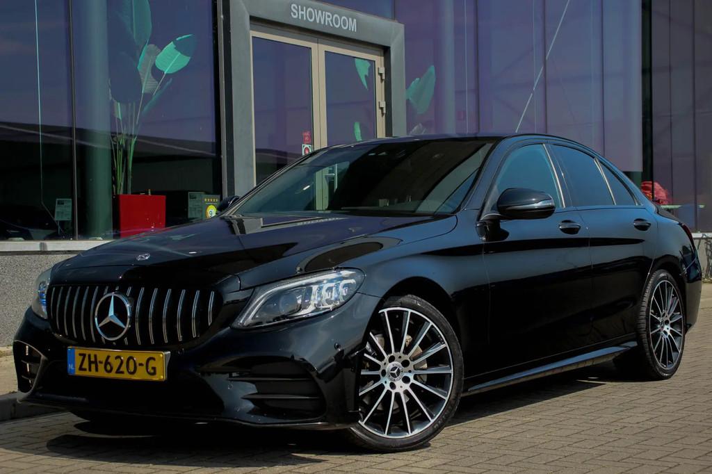 Mercedes-Benz C-Klasse C-Klasse 180 | AMG Pakke € 25.900,0, 730 kg, Leder en Stof, Zwart, Sedan