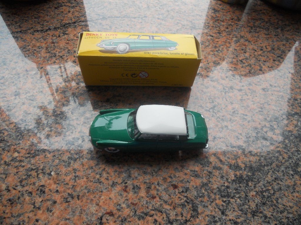 Dinky Toys 24CP, Hobby en Vrije tijd, Modelauto's | 1:43, Ophalen of Verzenden, Nieuw, Auto, Dinky Toys