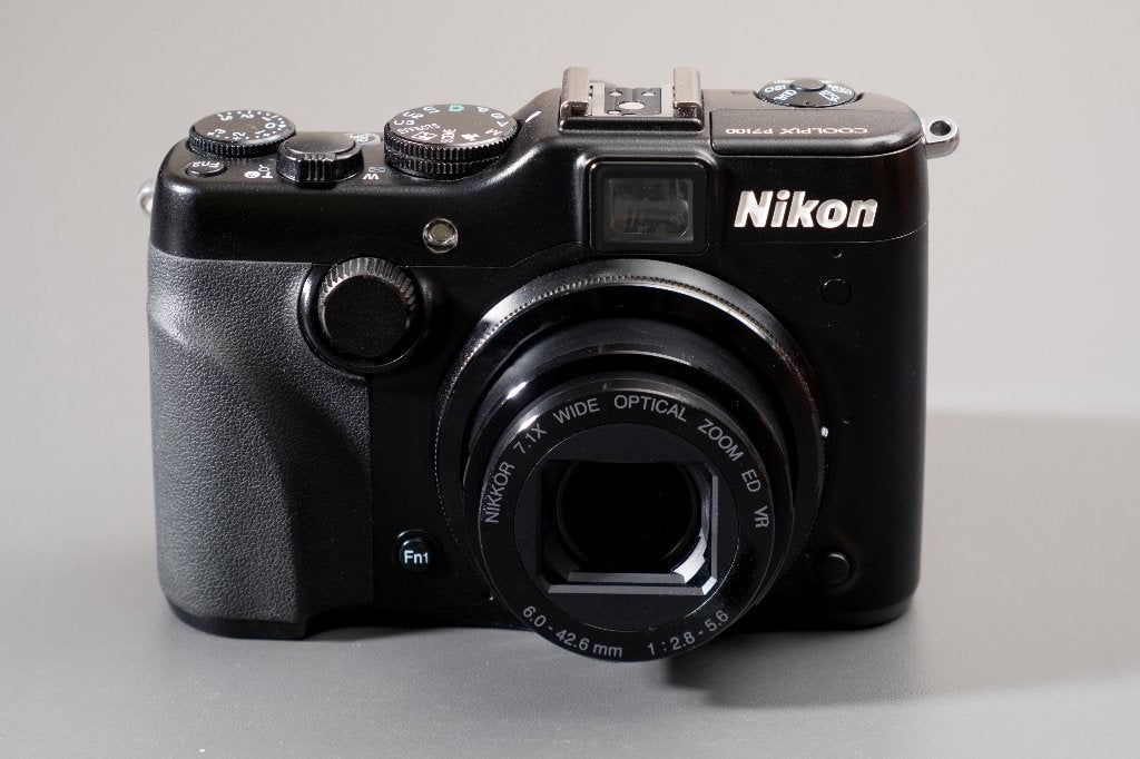 Nikon Coolpix P7100 – Complete set (100% werkend), Gebruikt, 10 megapixels, Ophalen of Verzenden, 4 t/m 7 keer