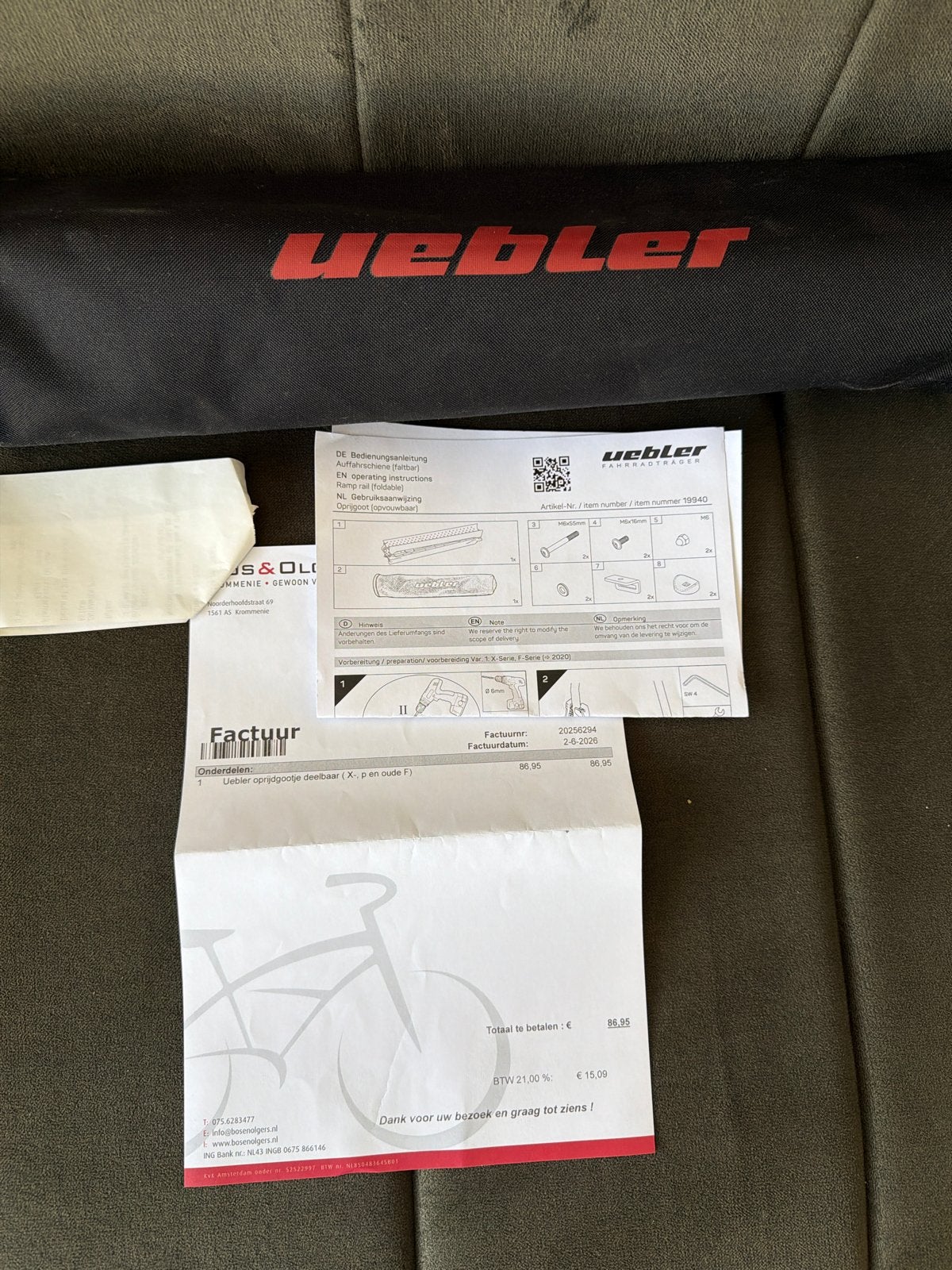 Uebler oprijgoot voor fietsendrager - Zo goed als nieuw, Zo goed als nieuw