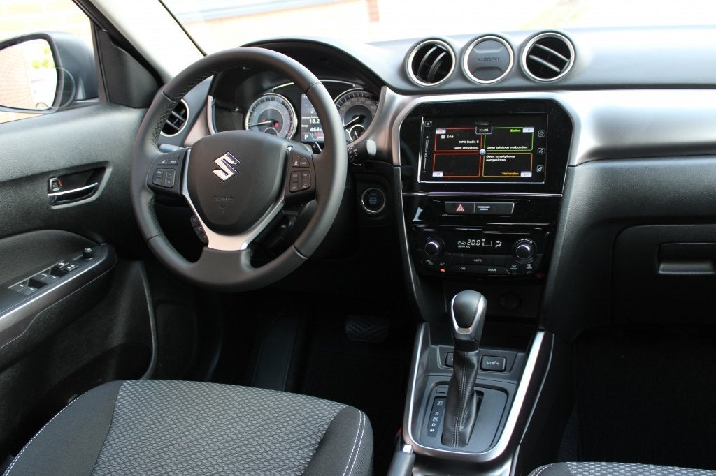 Suzuki Vitara 1.5 Hybrid Select Automaat | Navigatie | Clima, Auto's, Automaat, Dealer onderhouden, Stof, Gebruikt