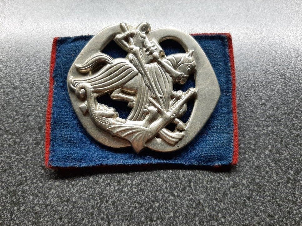 Huzaren Prins Alexander / baret embl. met directe oogjes en, Ophalen of Verzenden, Landmacht, Nederland, Embleem of Badge