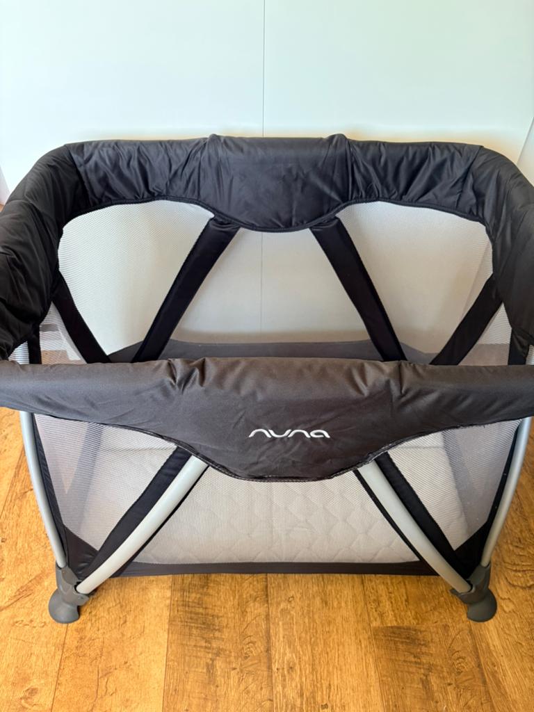 Nuna campingbed baby, Kinderen en Baby's, Babywiegjes en Ledikanten, Ophalen, Zo goed als nieuw, Reisbedje