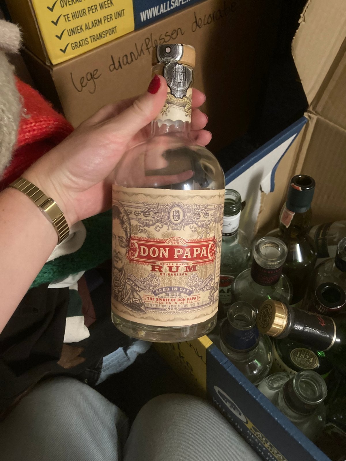 Lege drankflessen, Ophalen, Zo goed als nieuw