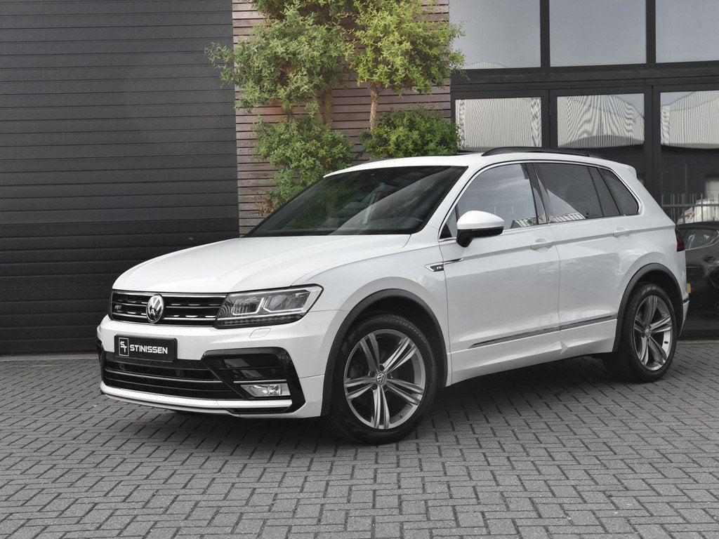 Volkswagen Tiguan 1.4 TSI R-Line Panoramadak Dynaudio Navi S, Stof, Euro 6, 4 cilinders, 150 pk