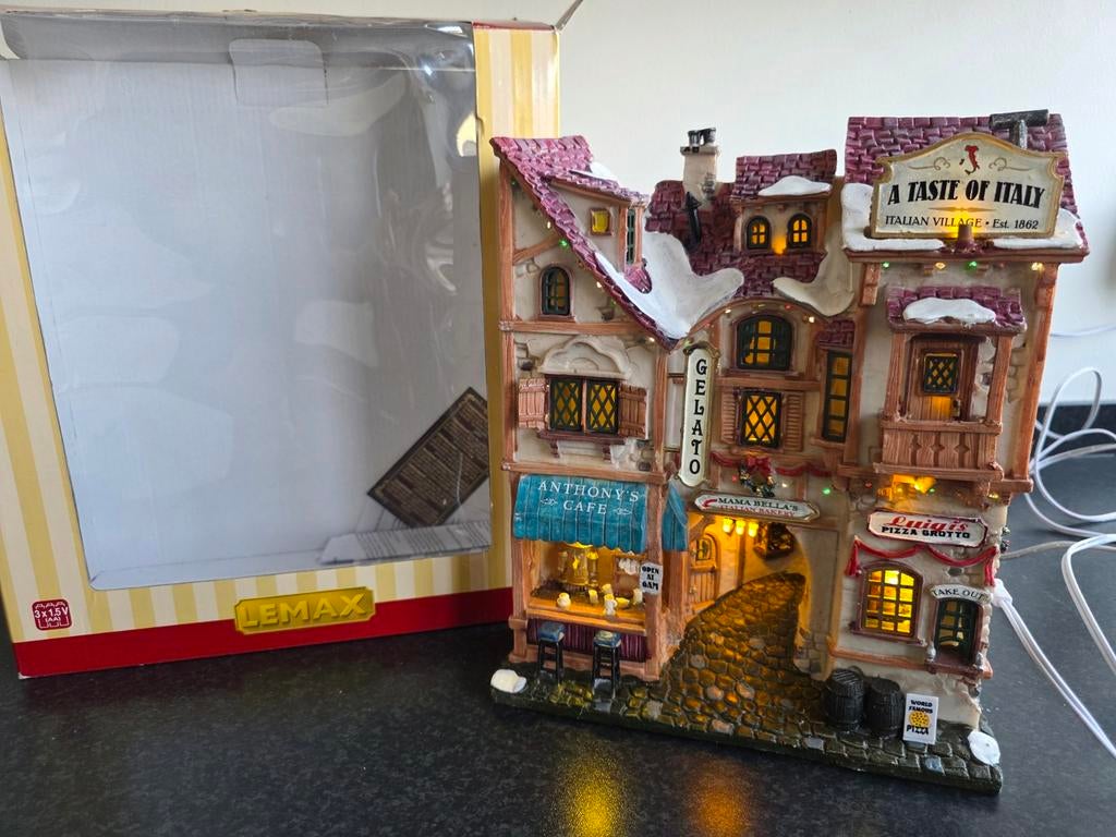 Lemax retired façade a Taste of Italy kerstdorp, Ophalen of Verzenden, Zo goed als nieuw