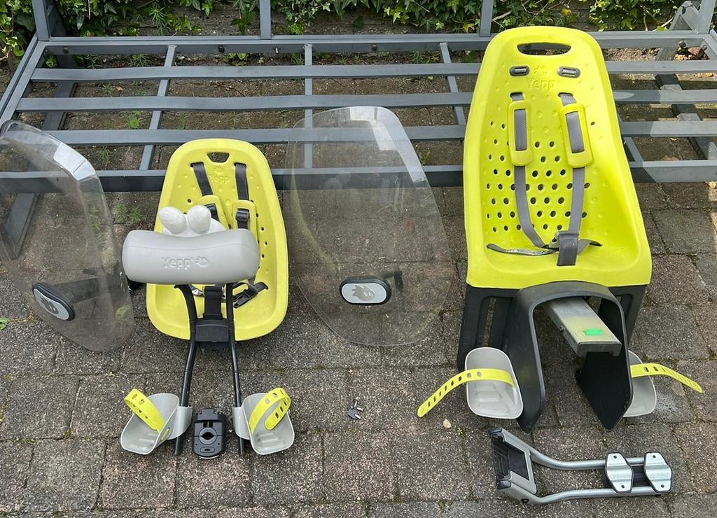 Thule yepp complete set fietsstoeltjes, Ophalen, Gebruikt
