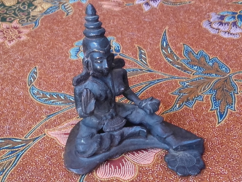 Antiek brons tempelbeeldje uit India van een Devi 10 cm., Antiek en Kunst, India, Handgemaakt, Ophalen of Verzenden, Brons