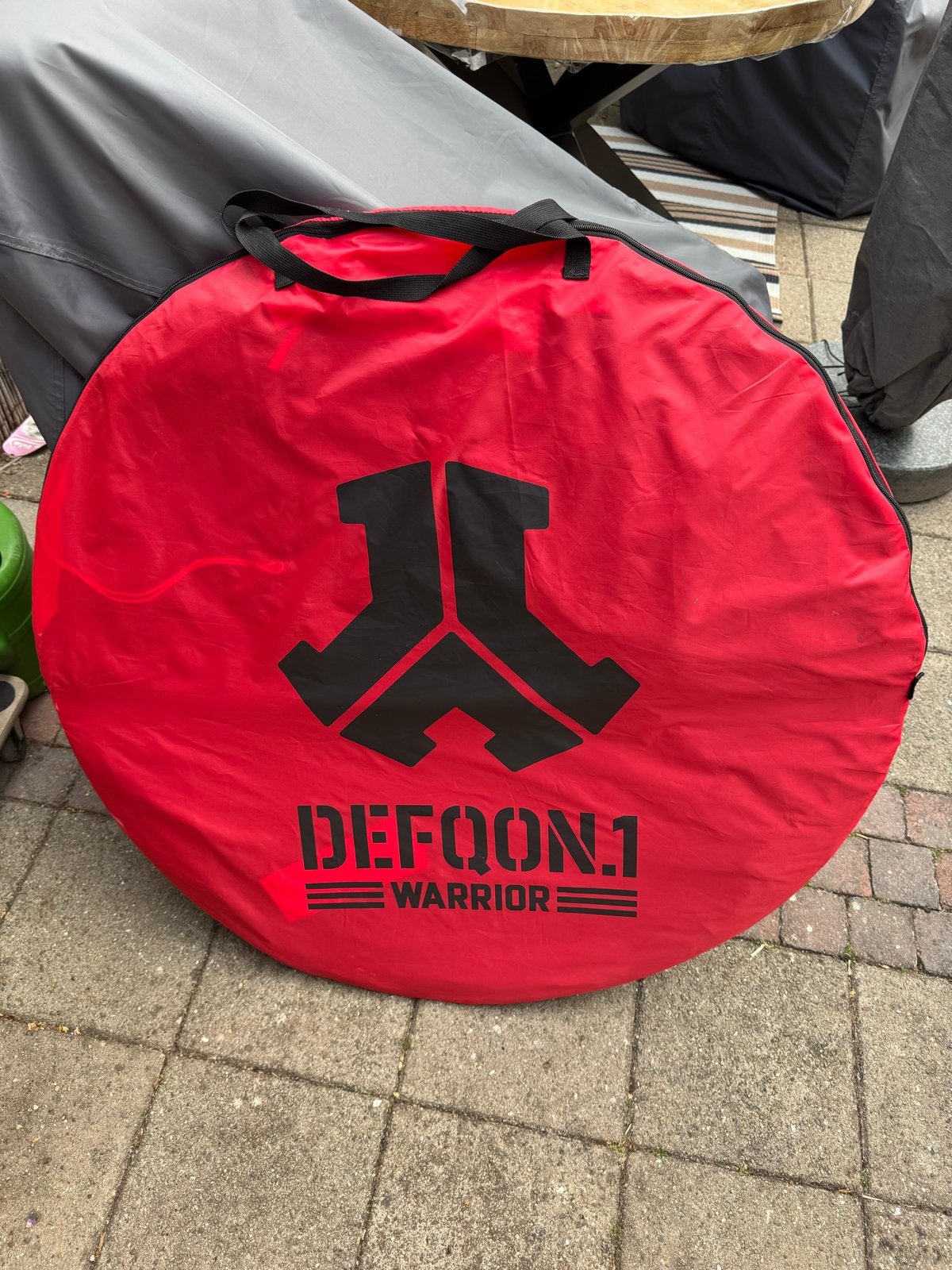 Defqon.1 Warrior tent - 2 keer gebruikt, Ophalen, Gebruikt, Tot en met 2