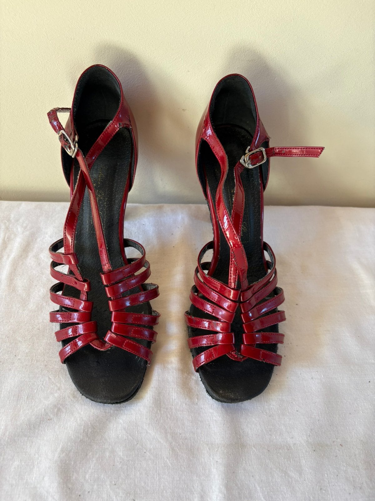 Rode latin dansschoenen, Ophalen of Verzenden, Zo goed als nieuw, Schoenen