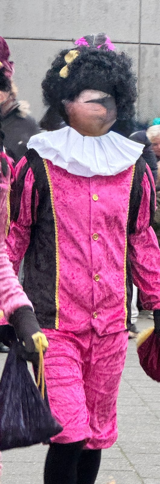 Roze Pietenpak maat 164, Diversen, Sinterklaas, Ophalen of Verzenden, Zo goed als nieuw